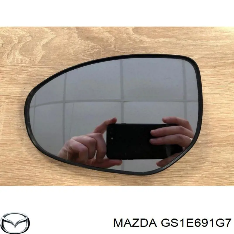 Зеркальный элемент зеркала заднего вида левого GS1E691G7 Mazda