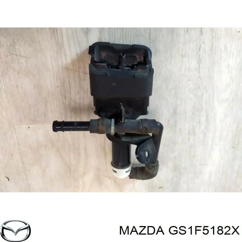 Держатель форсунки омывателя фары (подъемный цилиндр) на Mazda 6 GH