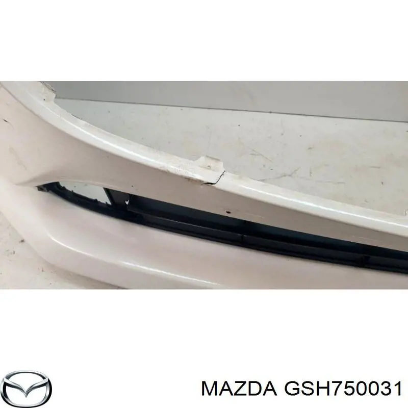 Купить GSH750031 Mazda Буфер (бампер) передний