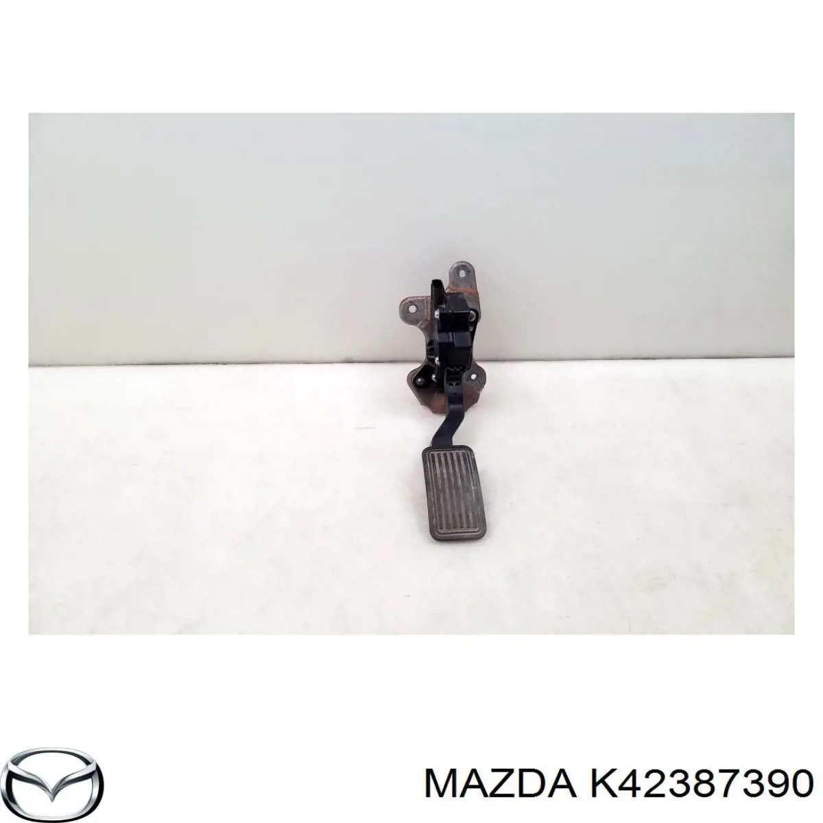 K42387390 Mazda pedal de gás (de acelerador)