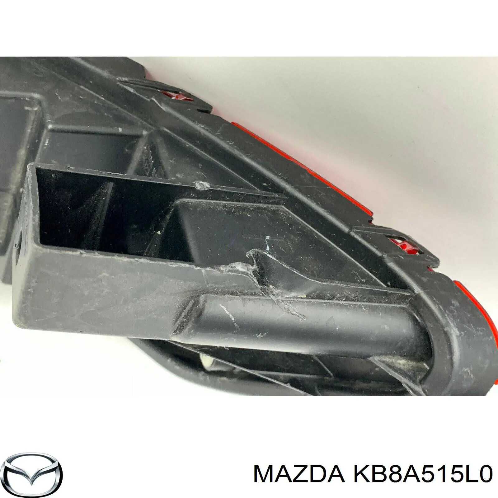 KB8A515L0 Mazda Правый катафот бампера