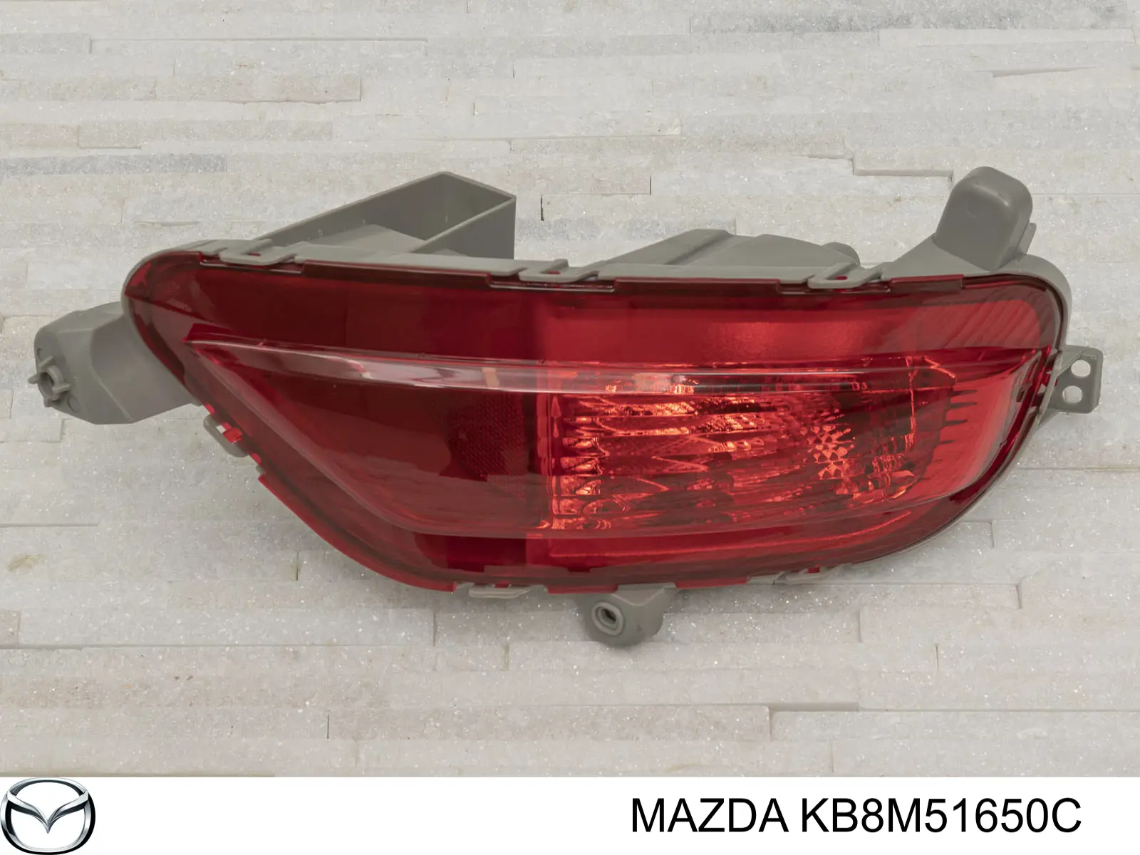 KB8M51650C Mazda Фара заднего бампера, правый