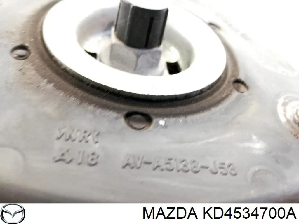 Купить KD4534700A Mazda Амортизатор подвески передний правый