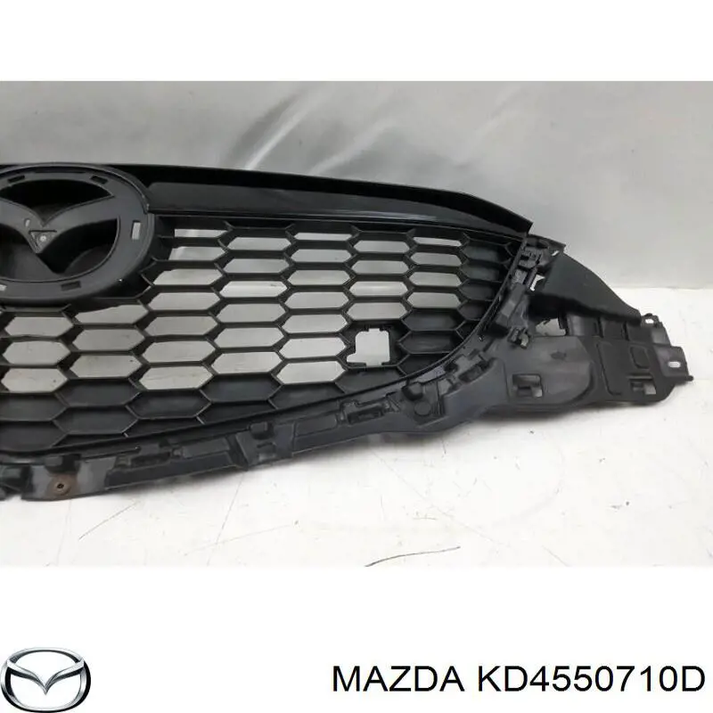 KD4550710D Mazda решетка радиатора