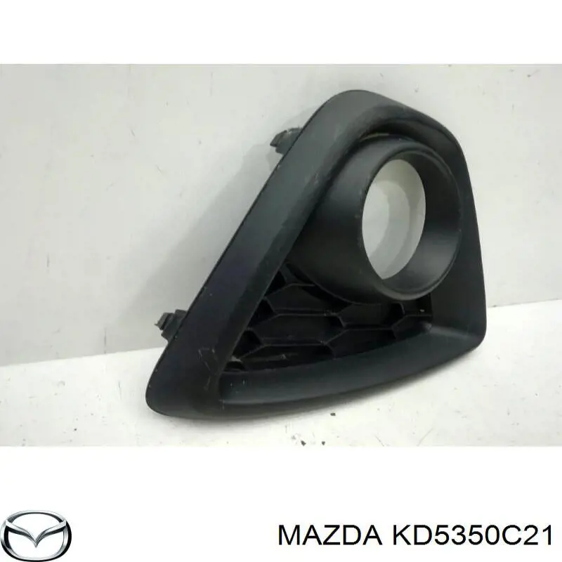 Заглушка ПТФ бампера переднего левая Mazda KD5350C21 цена, от 8.24 USD