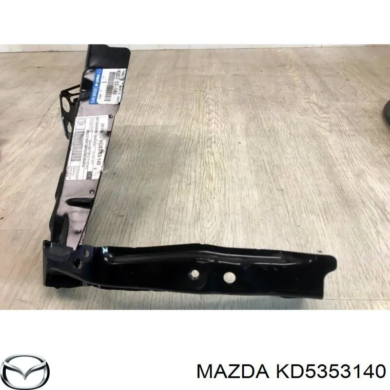 KD5353140 Mazda suporte direito do radiador (painel de montagem de fixação das luzes)