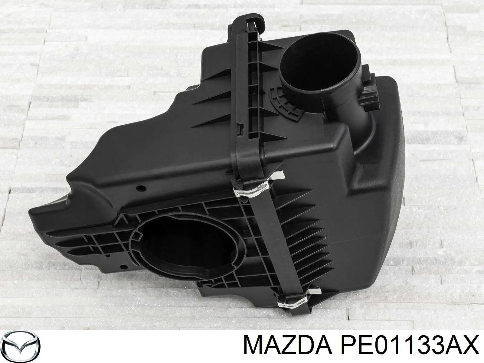 PE01133AX Mazda caixa de filtro de ar, parte superior