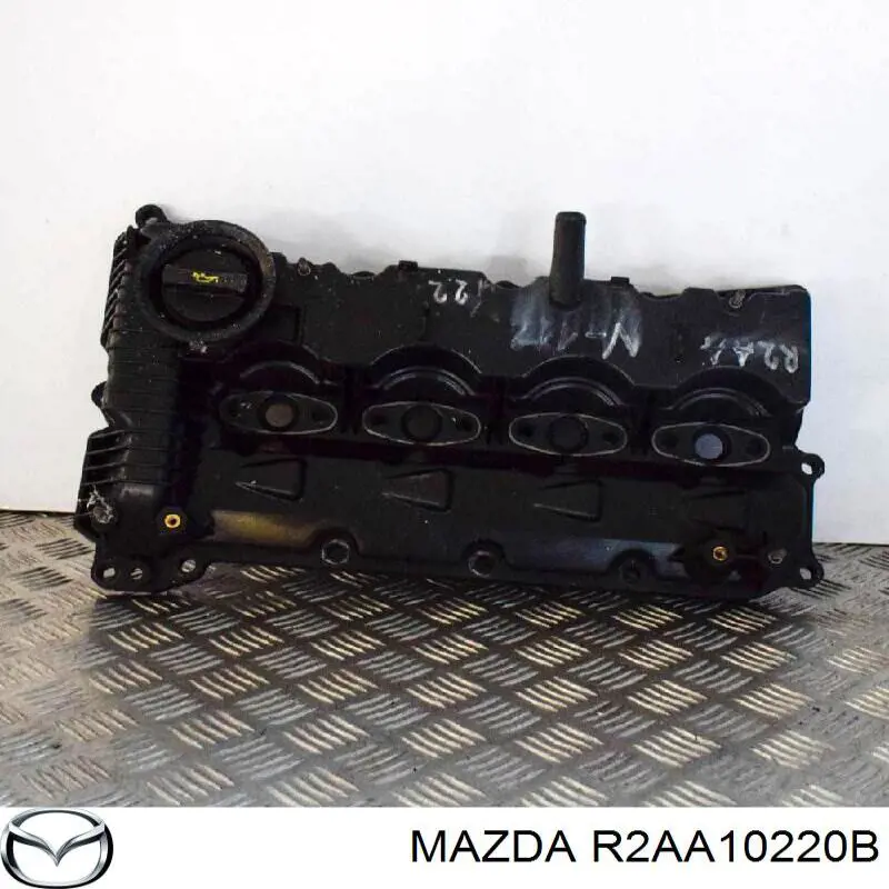 Купить R2AA10220B Mazda Клапанная крышка