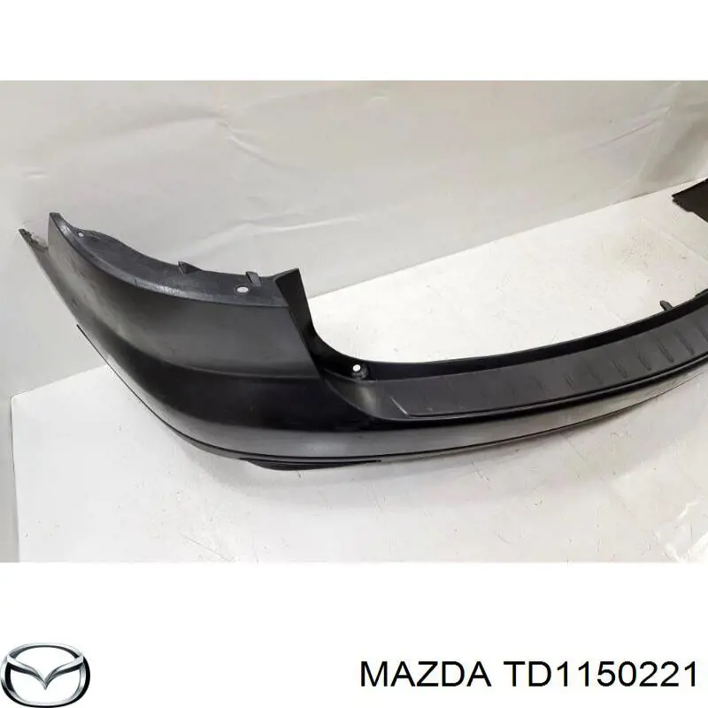 TD1150221 Mazda Задний бампер