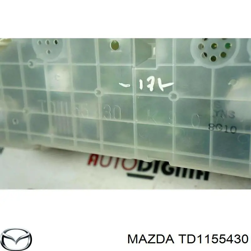 TD1155430 Mazda приборная доска (щиток приборов)