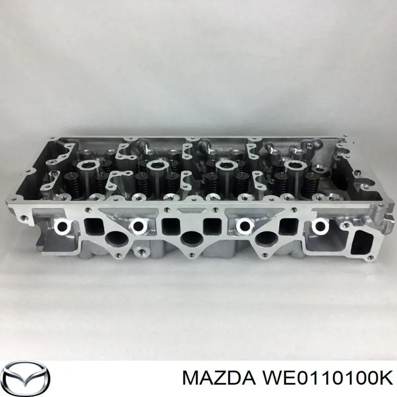 WE0110100J Mazda cabeça de motor (cbc)