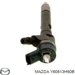 Inyector de combustible Y60513H50B Mazda