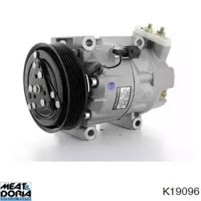 Компрессор кондиционера 926002Y01C Nissan/Infiniti