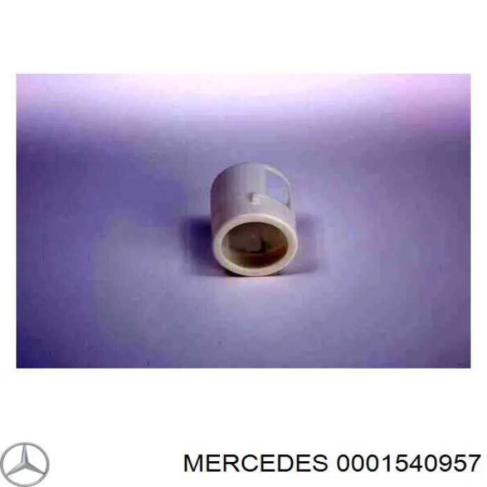 0001540957 Mercedes втулка генератора
