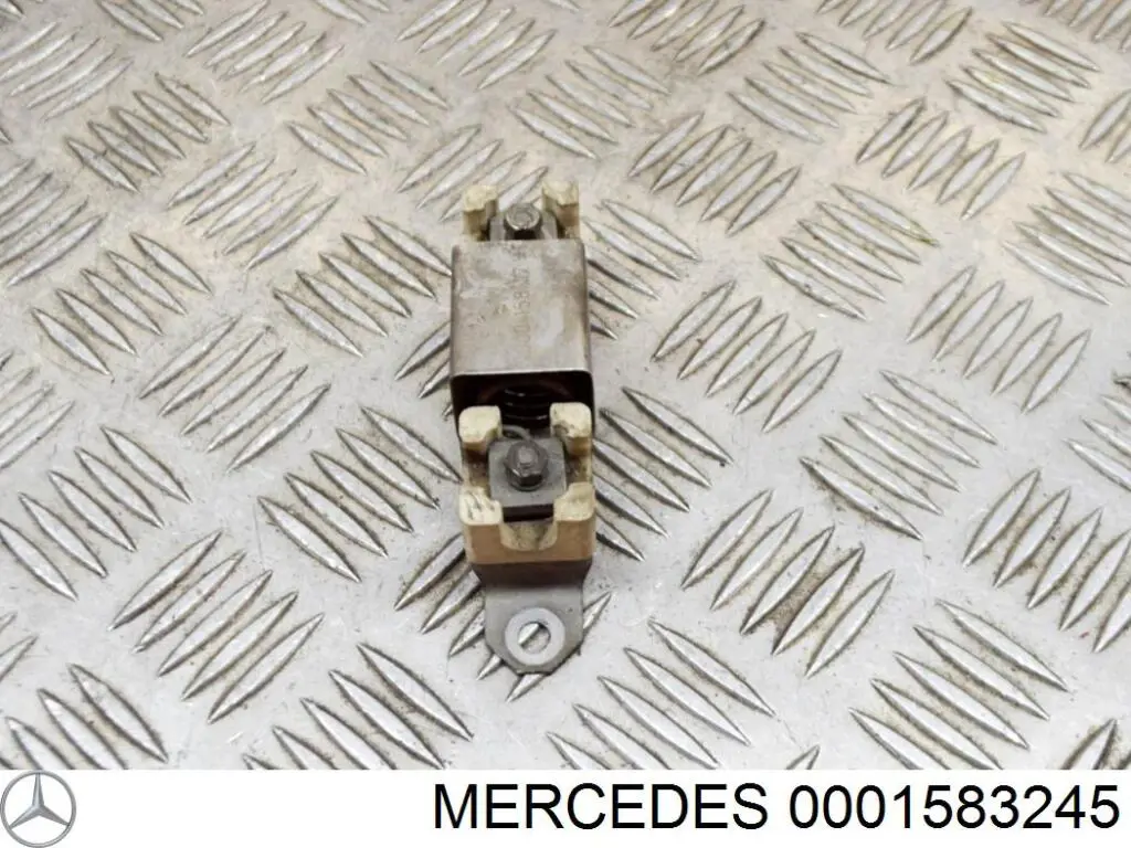  0001583245 Mercedes