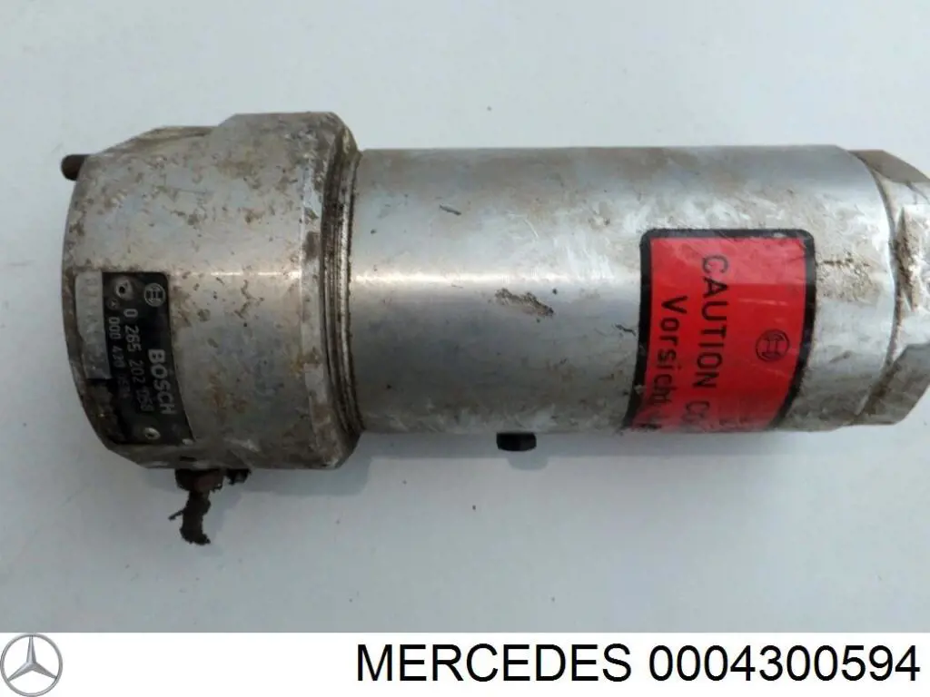 Ресивер пневматической системы на Mercedes E (A124)