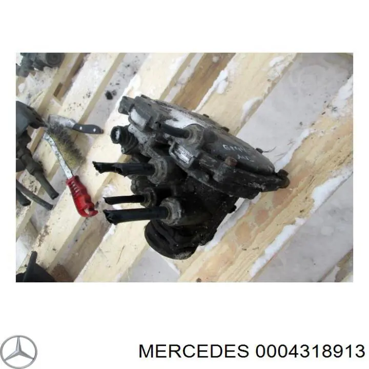 Кран тормозной прицепа 0004318913 Mercedes