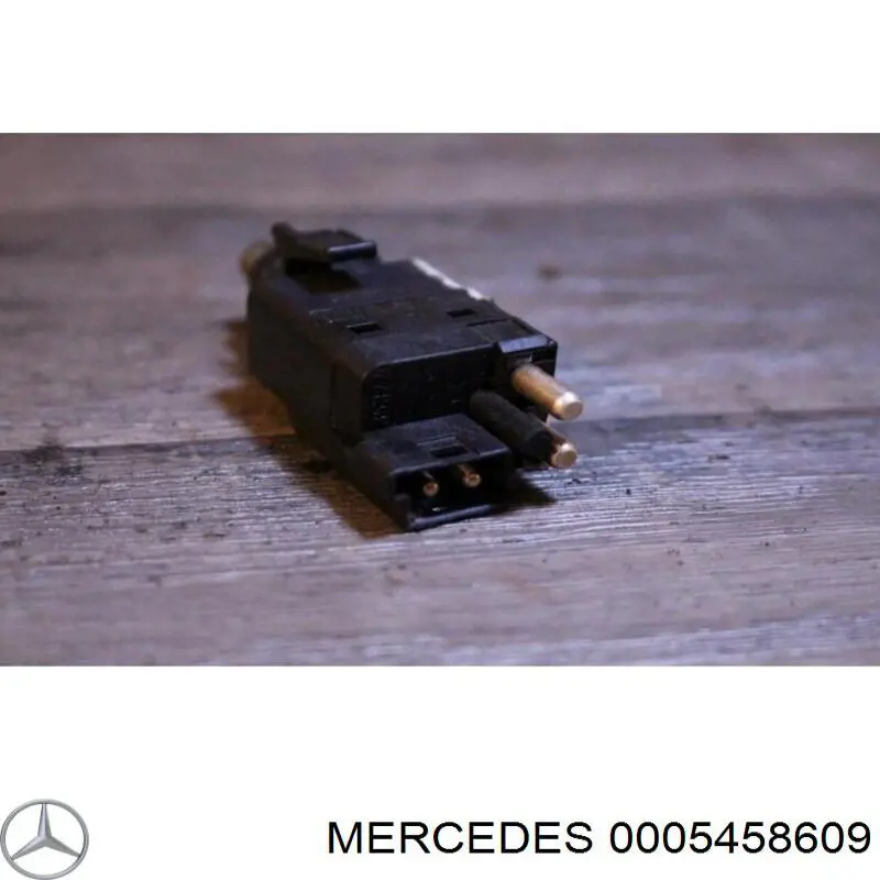 Датчик включения стопсигнала 0005458609 Mercedes