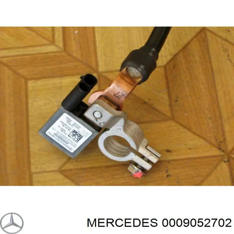 0009052702 Mercedes 