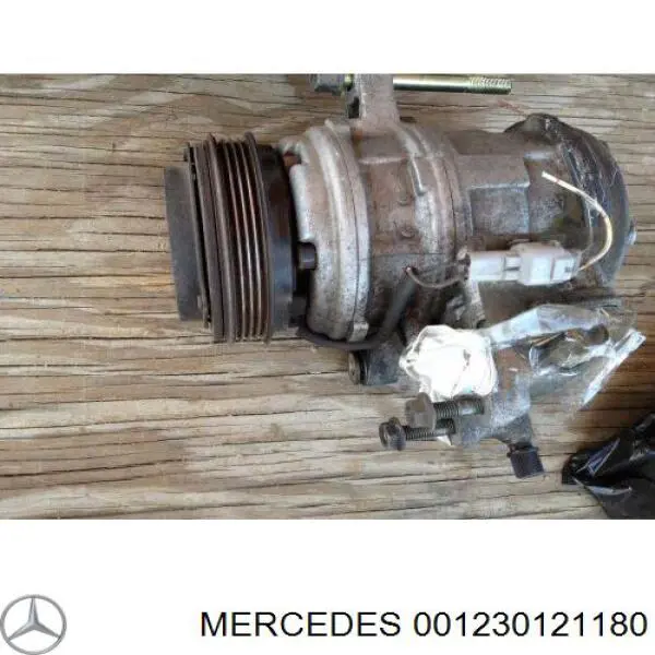 Компрессор кондиционера 001230121180 Mercedes