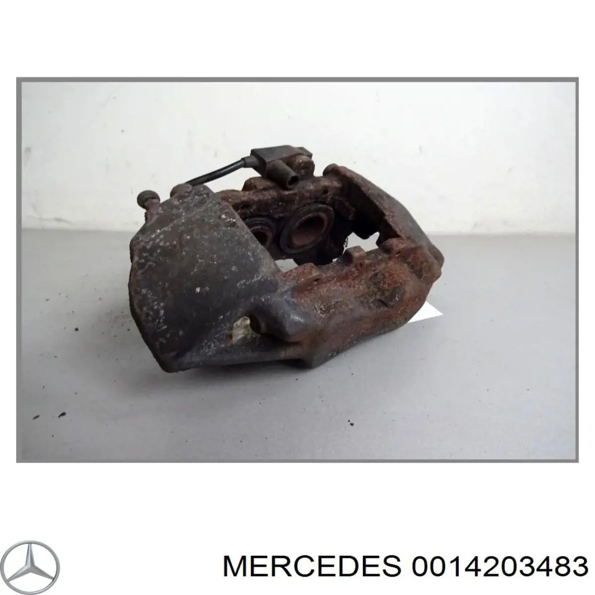 0014203483 Mercedes суппорт тормозной передний правый