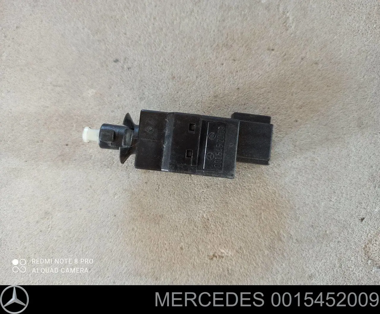 Датчик стоп сигнала 0015452009 Mercedes