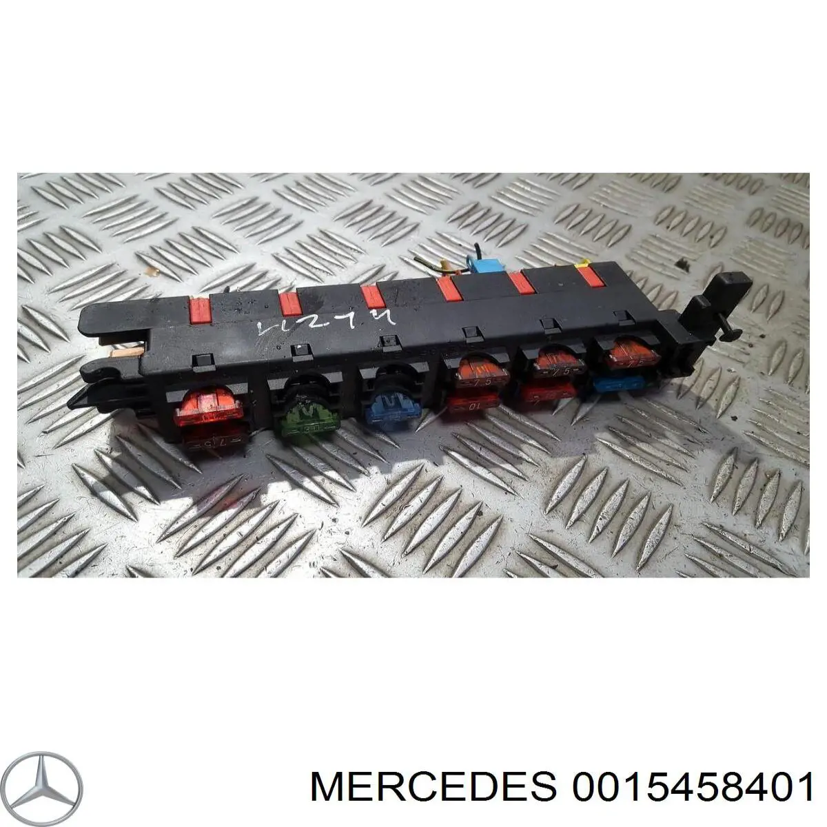 Коробка предохранителей Mercedes 0015458401 цена, от 5.07 USD