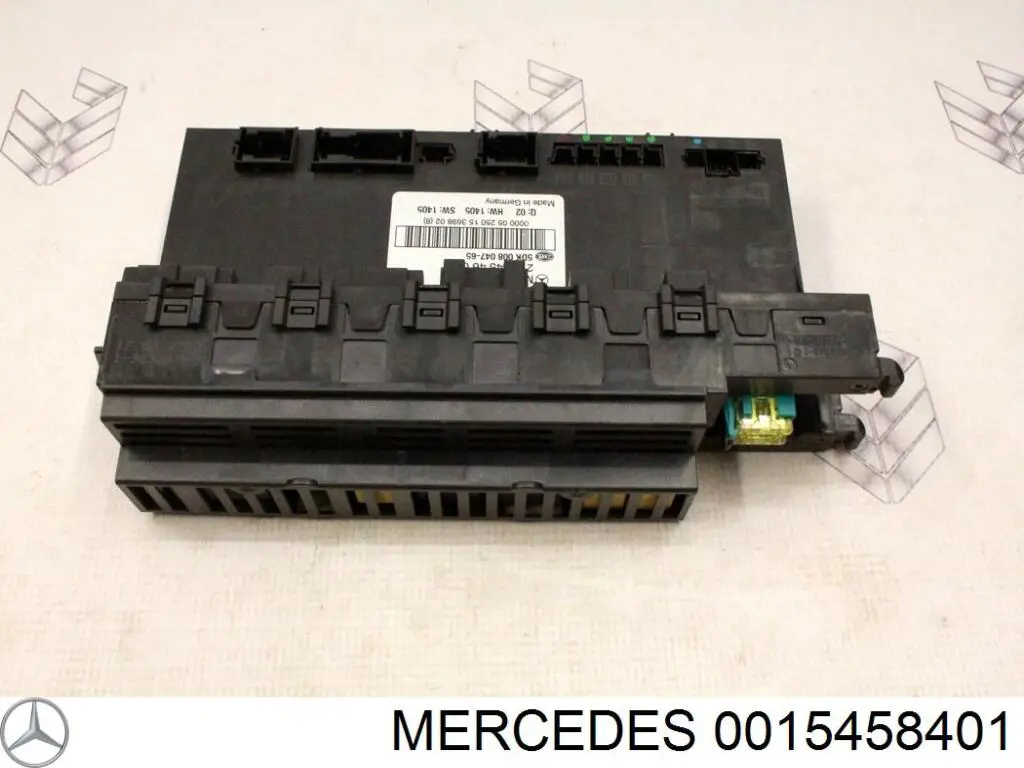 Блок предохранителей 0015458401 Mercedes