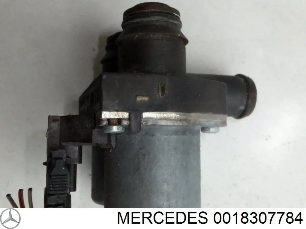 Кран системы отопления на Mercedes E (W210)