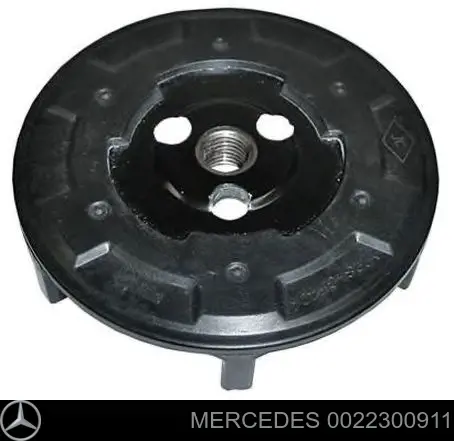 Компрессор кондиционера 0022300911 Mercedes