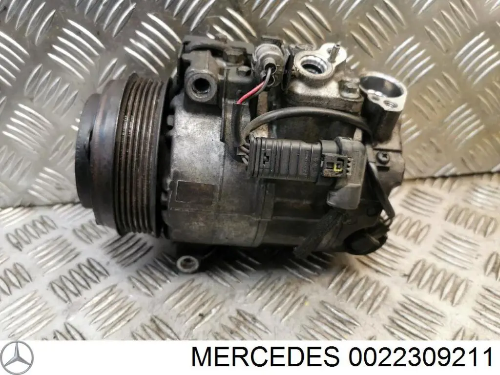 Компрессор кондиционера 0022309211 Mercedes