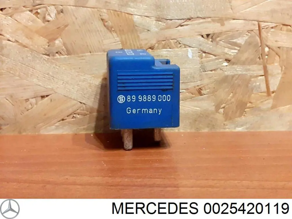 25420119 Mercedes 