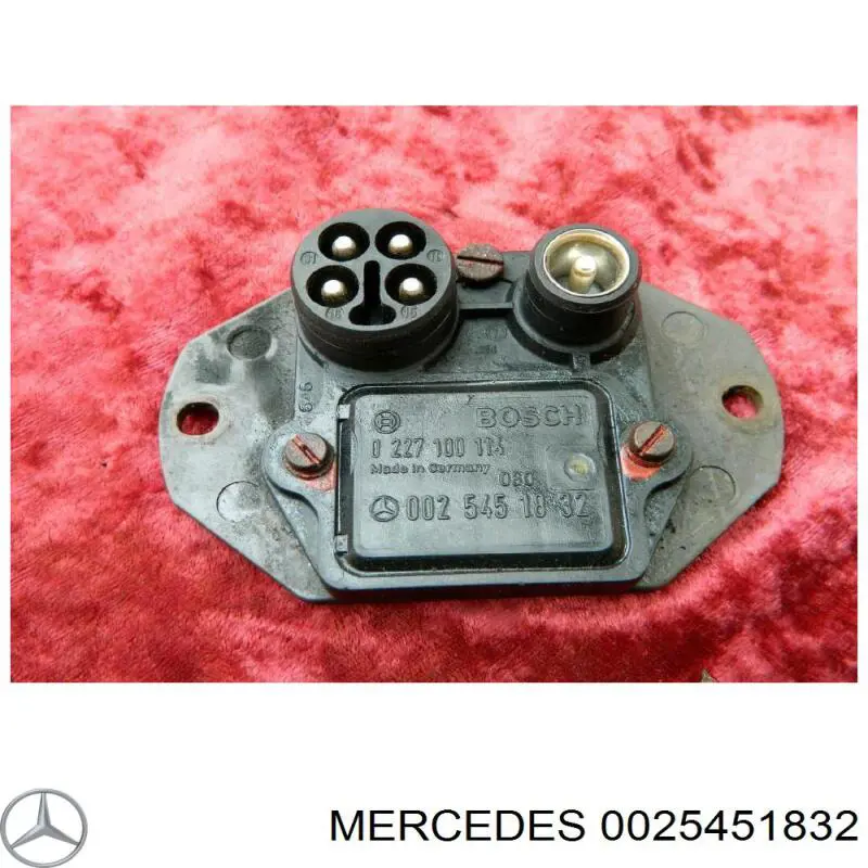 0025451832 Mercedes модуль зажигания (коммутатор)