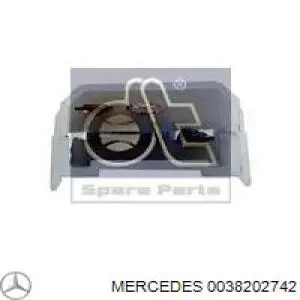 Мотор стеклоочистителя лобового стекла 0038202742 Mercedes