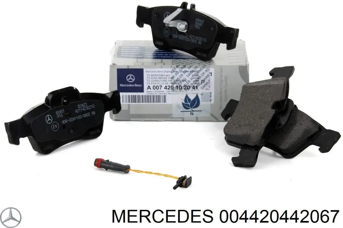 004420442067 Mercedes колодки тормозные задние дисковые