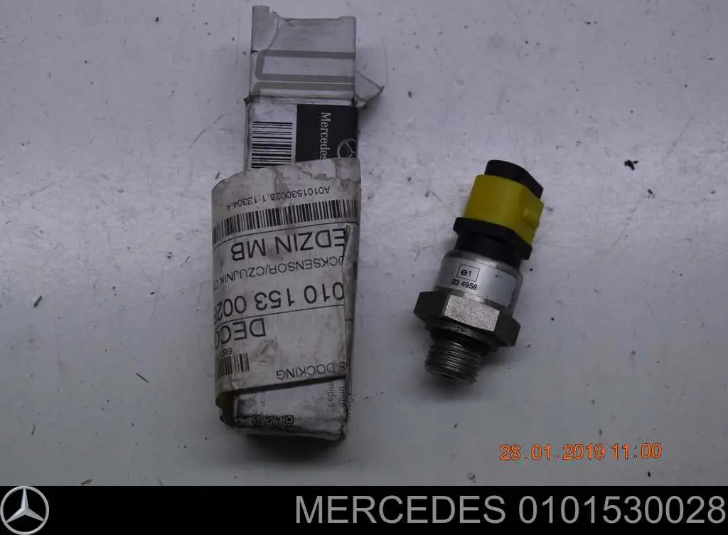 Датчик давления выхлопных газов A0101530028 Mercedes