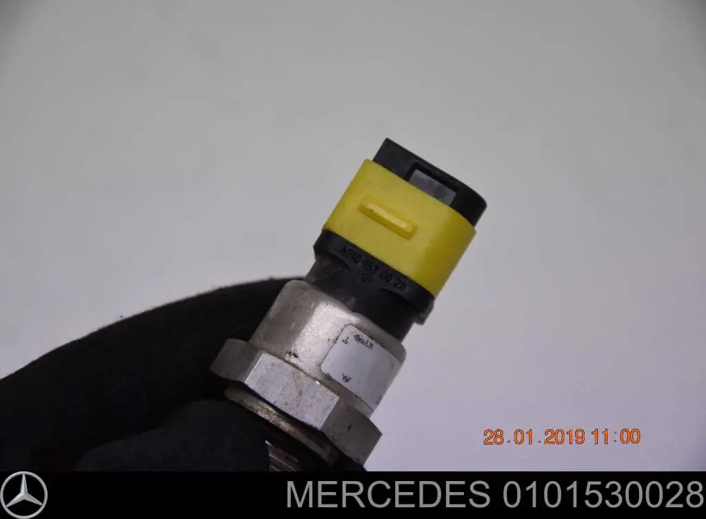  Mercedes 0101530028