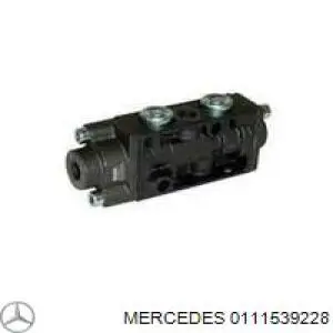 0111539228 Mercedes 