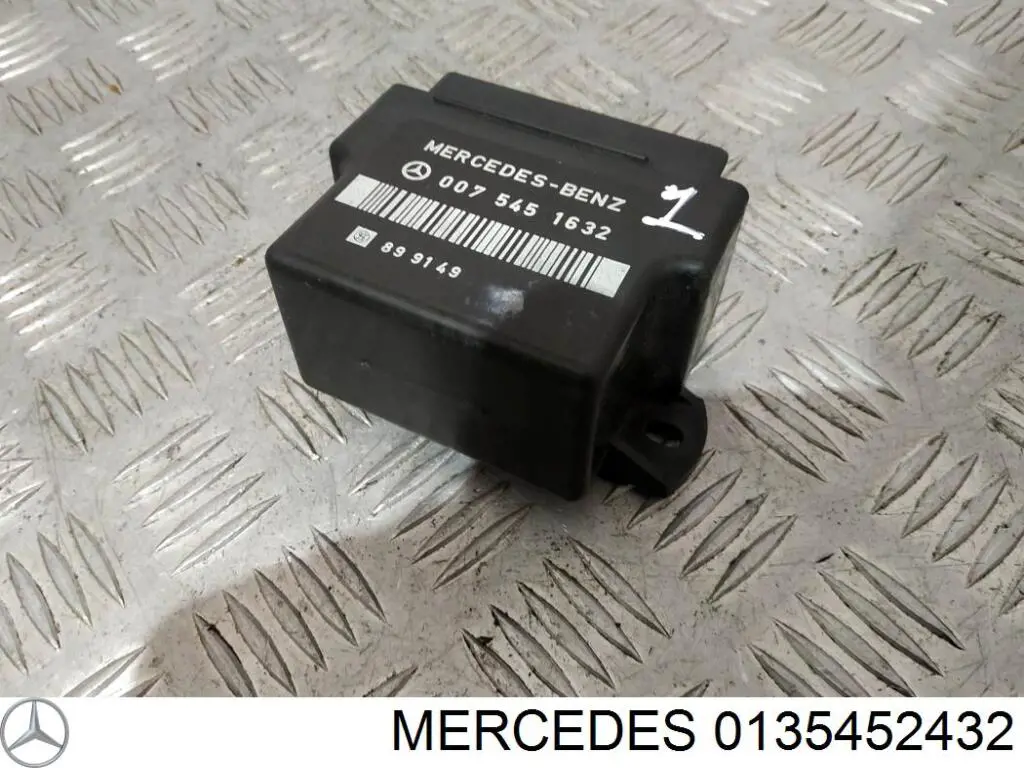 Купить 0135452432 Mercedes Реле свечей накала