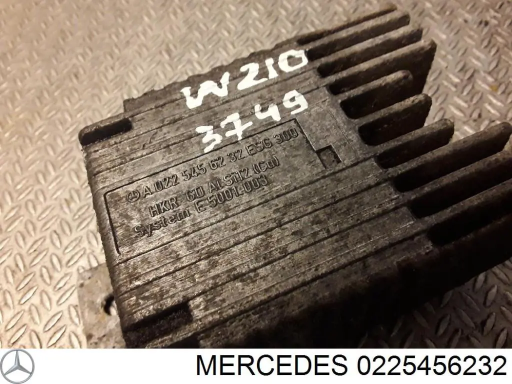 0225456232 Mercedes регулятор оборотов вентилятора охлаждения (блок управления)