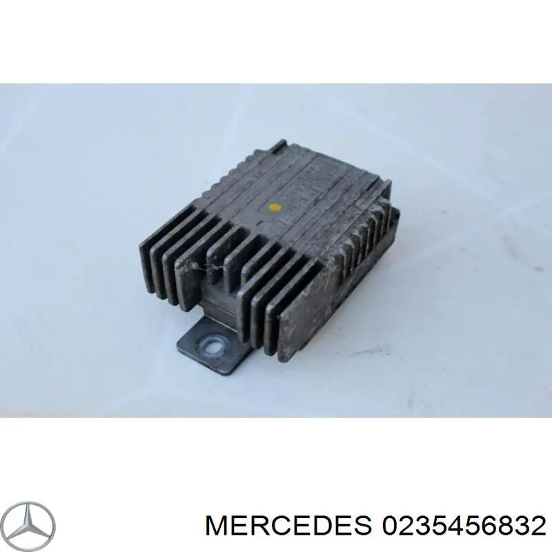 0235456832 Mercedes Регулятор оборотов вентилятора охлаждения (блок управления)