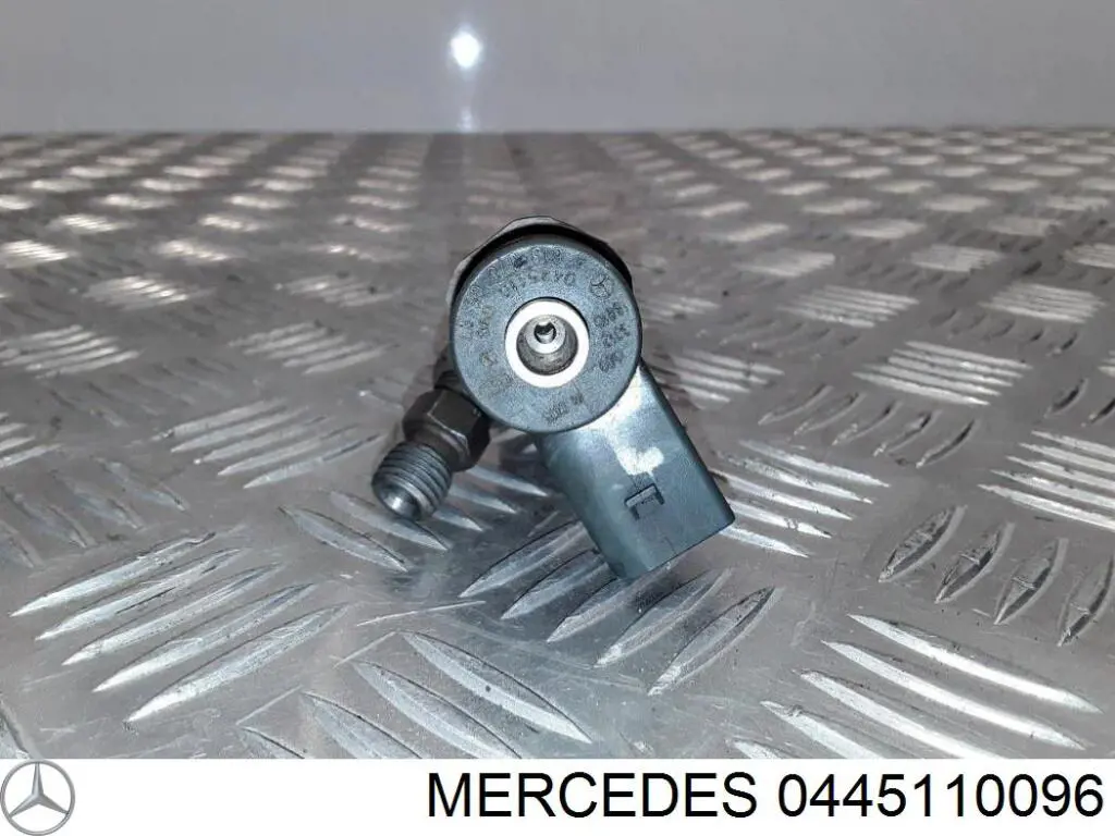 Форсунки Mercedes 445110202