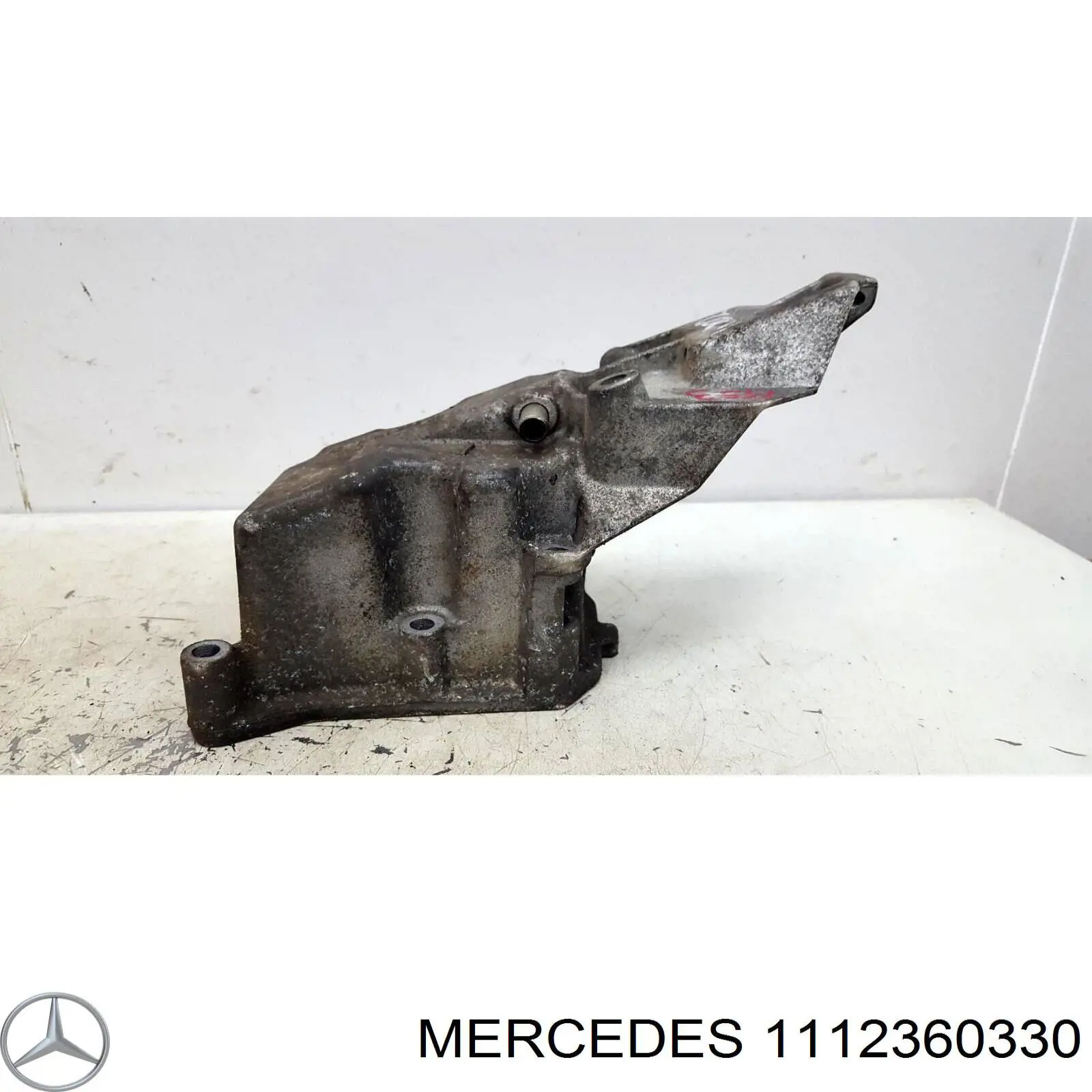 Кронштейн насоса г/у руля Mercedes R1112360330 цена, от 10.14 USD