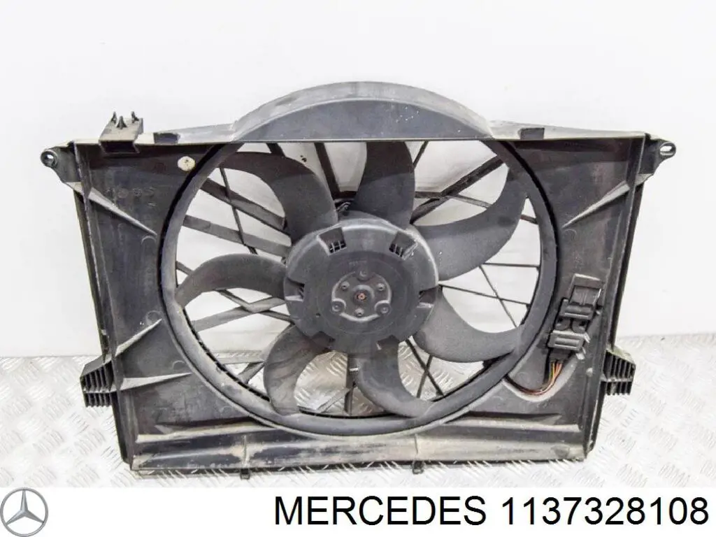 A1137328108 Mercedes Электродвигатель вентилятора системы охлаждения