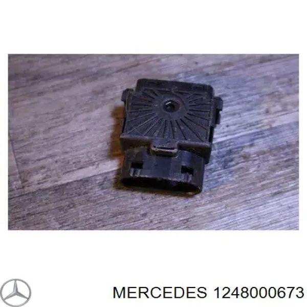 1248000673 Mercedes 