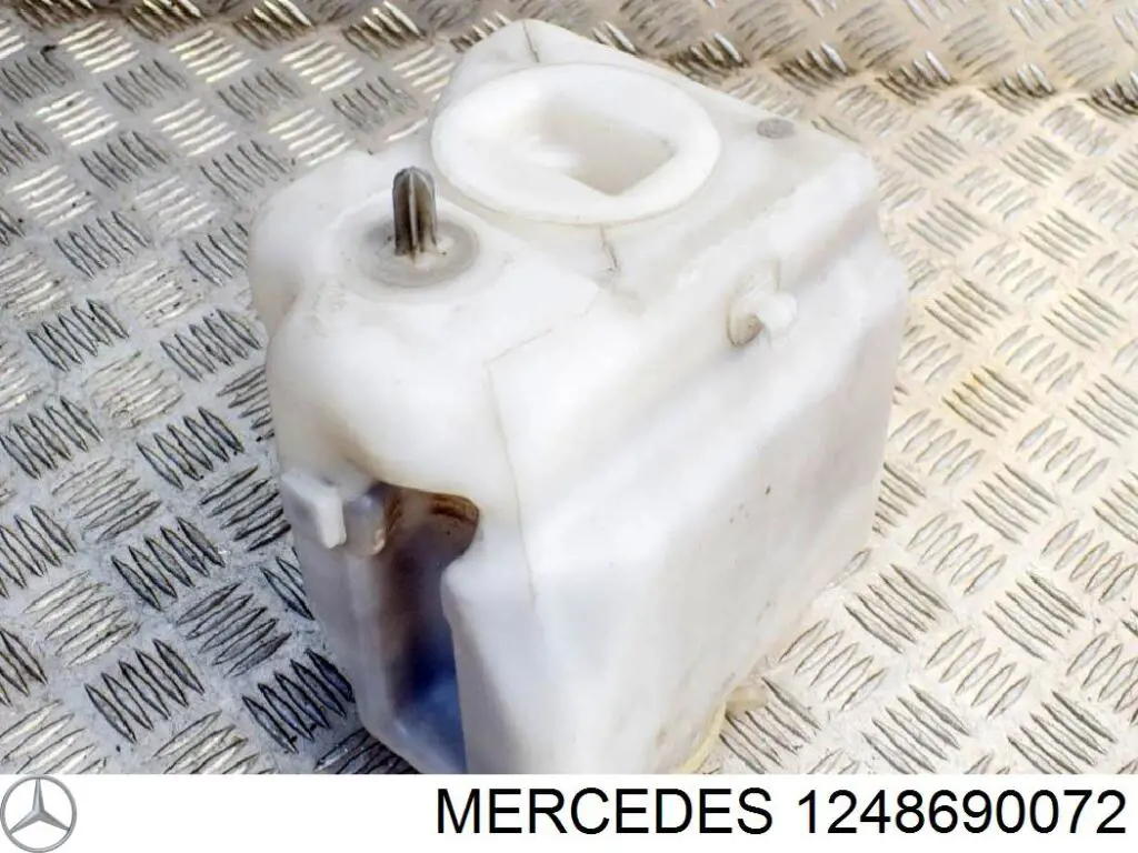 Крышка бачка стеклоомывателя на Mercedes Sprinter I 2-t 901, 902