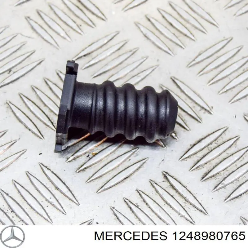 Болт креплення запасного колеса Mercedes 1248980765 цена, от 4.97 USD
