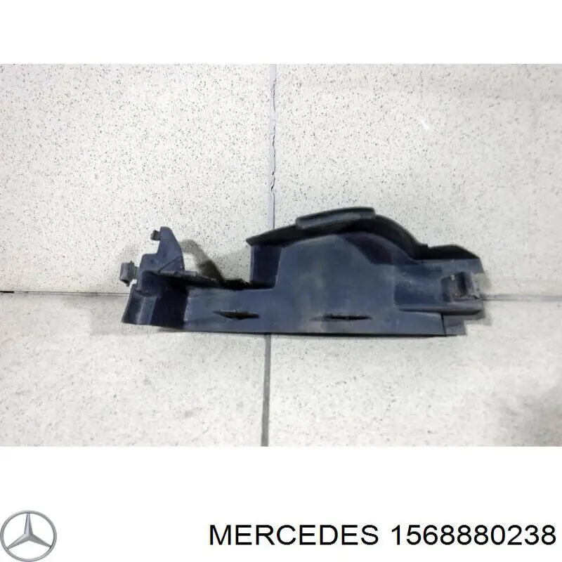 A1568880238 Mercedes 