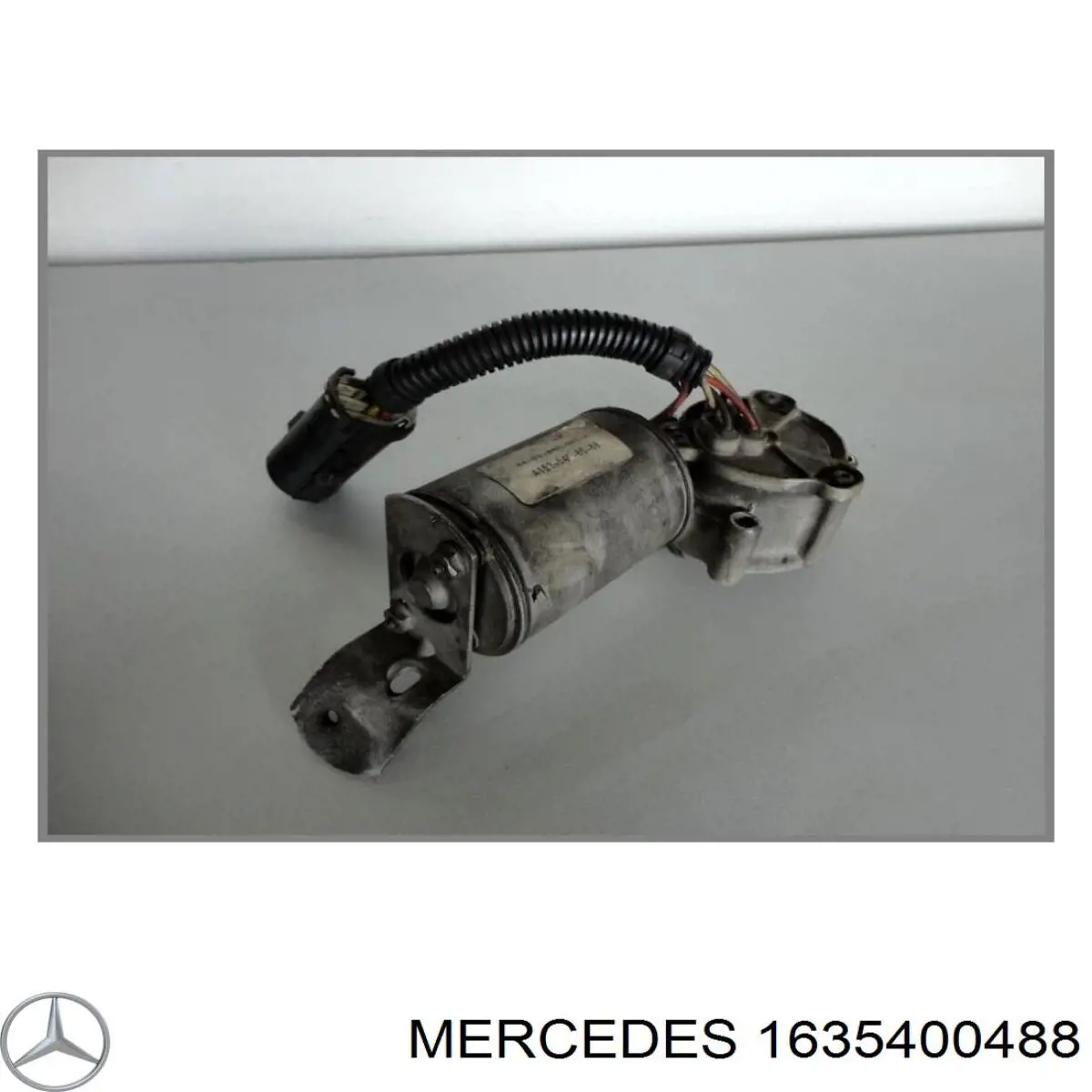 Двигатель управления раздаточной коробкой на Mercedes ML/GLE (W163)