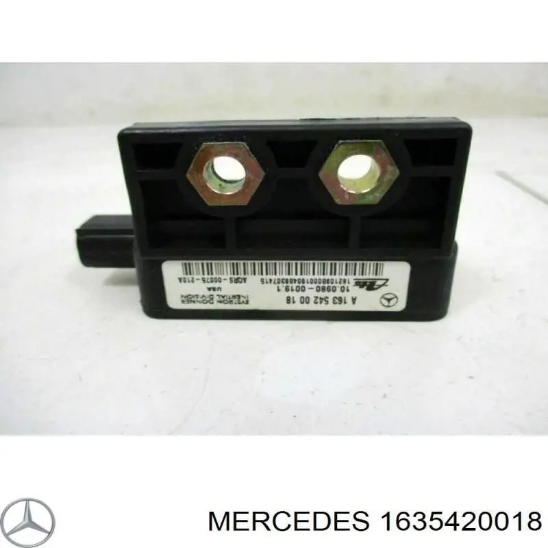 1635420018 Mercedes 